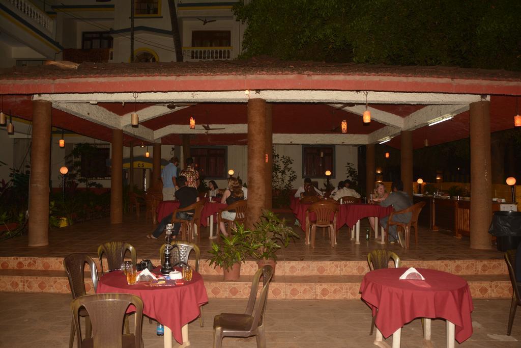 Colonia De Braganza Resorts Калангуте Екстериор снимка
